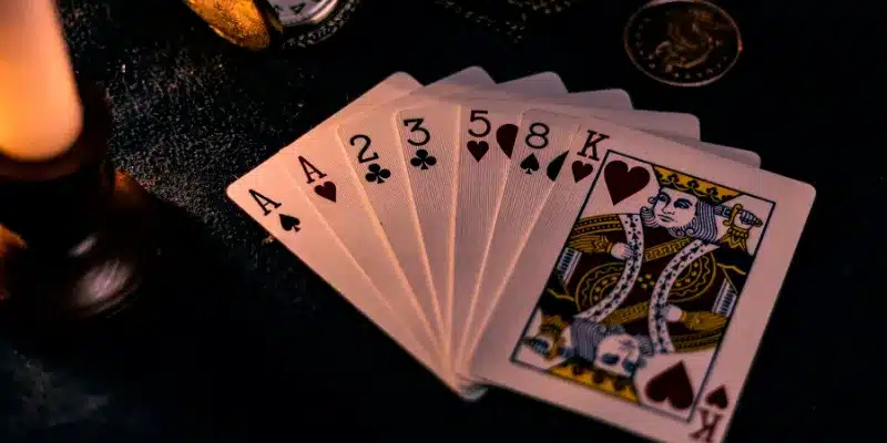 Baccarat là gì và vì sao nó lại gây nghiện đến thế